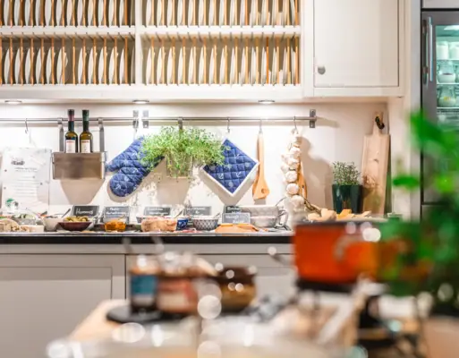 Frühstücksbuffet in der Hausküche im HENRI Hamburg